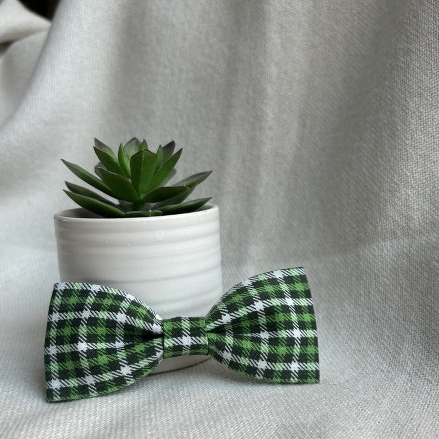 Hunter Plaid Bow/ Bowtie